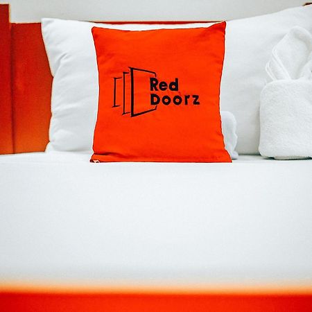 Reddoorz At S & L Apartelle Daraga Albay Legazpi Εξωτερικό φωτογραφία